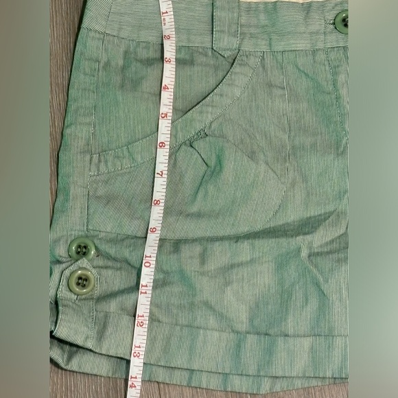 Anthropologie Elevenses Seersucker shorts. Size 10 - Picture 9 of 9
